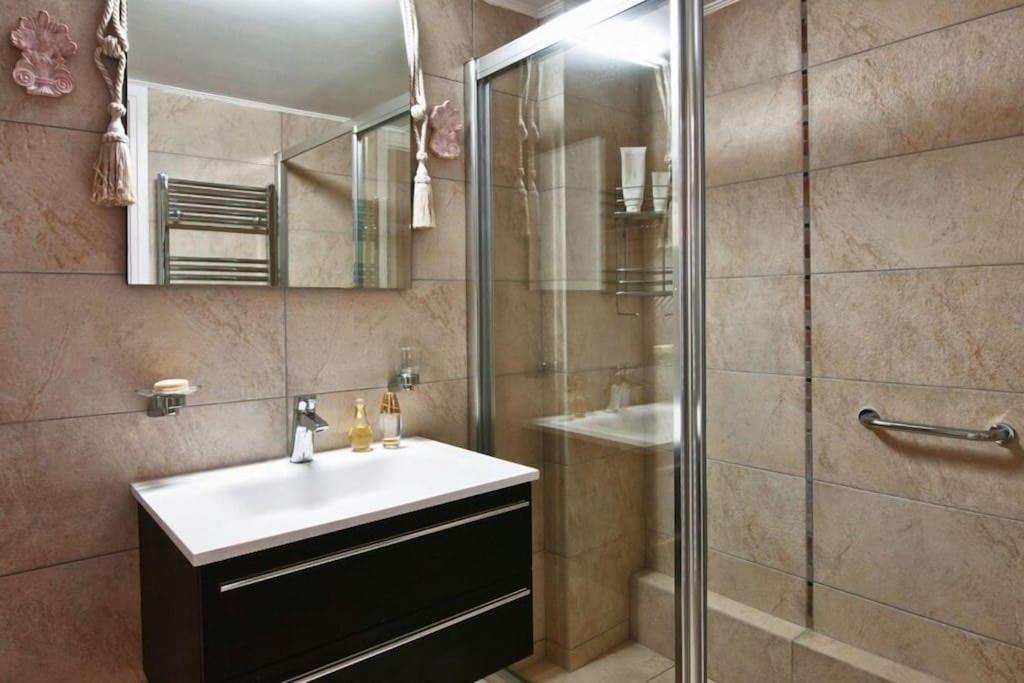 Acropolis Luxury House Apartman Athén Kültér fotó